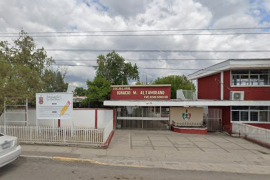 El adolescente lesionado, alumno de la Secundaria General Ignacio Manuel Altamirano, recibió atención médica y fue reportado fuera de peligro.