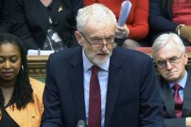 Jeremy Corbyn pide a Theresa May que convoque a elecciones generales