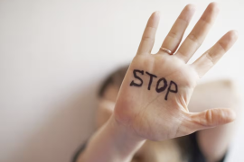 Las parejas y exparejas continúan siendo los principales agresores señalados por las mujeres que buscan apoyo en esta institución.