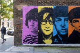 Un mural de los Beatles pintado en una calle de Liverpool. EFE/EPA/PETER POWELL