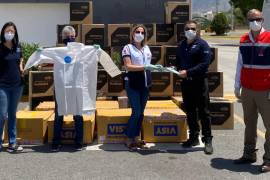 Tupy realiza donativo de 2 mil overoles y mil batas a Cruz Roja Mexicana