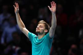 Goffin da un golpe maestro ante Federer y lo derrota