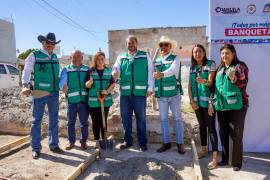 Para mayor seguridad del peatón, el alcalde Tomás Gutiérrez puso en marcha el programa “Todos por más banquetas”.