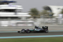 Hamilton lidera pruebas en Abu Dhabi