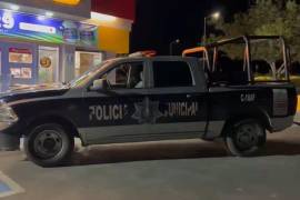 Policías desplegaron un operativo de búsqueda, pero los tres sospechosos lograron escapar hacia la colonia Zaragoza.