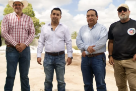 Personal de las direcciones Jurídica, Protección Civil y Contraloría inspeccionó la planta procesadora tras las quejas ciudadanas por malos olores.