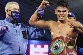 'Vaquero' Navarrete es el nuevo monarca pluma del OMB