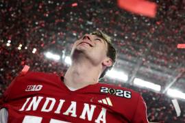 Fernando Mendoza llega al NFL Draft 2026 como uno de los prospectos latinos más atractivos, con reflectores por su talento como quarterback y por el orgullo con el que ha representado sus raíces.