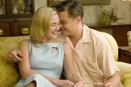 Apuesta. Leonardo DiCaprio y Kate Winslet protagonizan esta historia ambientada en los años 50 sobre las fracturas detrás de una vida aparentemente perfecta.