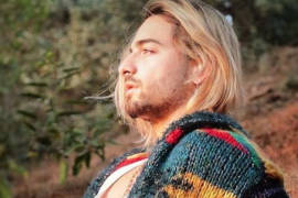 Confunden a Maluma con Kurt Cobain por nuevo look