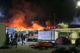 Arrestados 18 inmigrantes por incendio en campamento de Lesbos