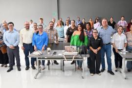 Representantes de medios locales participan activamente en la capacitación organizada por el Estado.