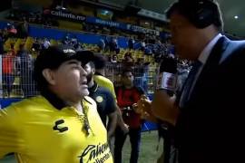 ‘Yo no vine de vacaciones’, le dice Maradona a un reportero de ESPN, antes de mandarlo sacar del estadio