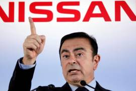 Expresidente de Nissan es acusado por abuso de confianza