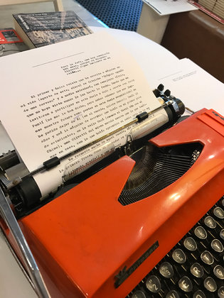 $!Un duelo con máquinas de escribir: el nuevo espectáculo literario