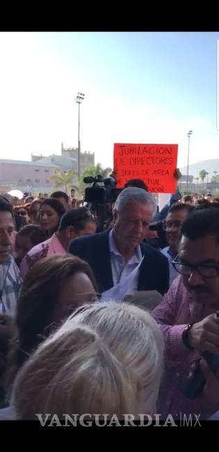 $!Paran labores más de mil trabajadores del Ayuntamiento de Torreón