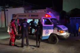 El hombre fue atendido por paramédicos, pero ya no contaba con signos vitales.