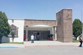 Gina, quien es mayor de 18 años, fue ingresada al Centro de Salud Mental debido por sus familiares.