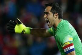 Jugadores chilenos excluyen a Claudio Bravo del Whatsapp