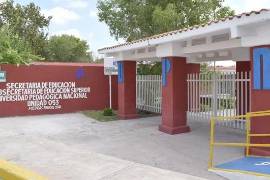 La UPN Piedras Negras mantiene un módulo de atención los jueves para orientar a docentes sobre la certificación Aptis.
