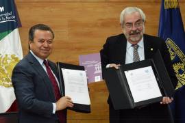 César Camacho firma acuerdo con la UNAM para que diputados realicen Doctorado en Derecho