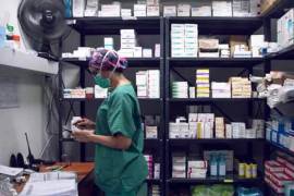 El dirigente de la Canifarma aseguró que, aun si la medida entrara en vigor de inmediato, no existe en México la capacidad para producir el volumen de etiquetas requerido, lo que complicaría aún más el suministro de medicamentos.