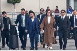 Christian Nodal y sus padres quedaron desvinculados del proceso penal iniciado por Universal Music, luego de que una jueza determinó que no existían pruebas suficientes sobre la presunta falsificación de documentos relacionados con derechos musicales