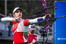 Ana Paula Vázquez, ganadora de medalla de bronce en París 2024, cursa la carrera de Negocios Internacionales en la UAdeC en la modalidad online.