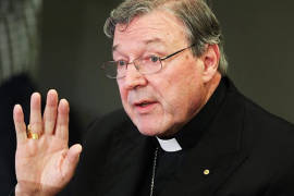 Tras ser acusado de ocultar casos de pederastía George Pell asegura tener apoyo del Papa