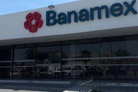 Abogado acusa a institución bancaria de evadir su responsabilidad y dar mala atención.