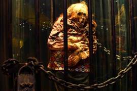 La momia bruja... la terrorífica historia de la mujer que fue enterrada viva por tener 'pacto con el Diablo'