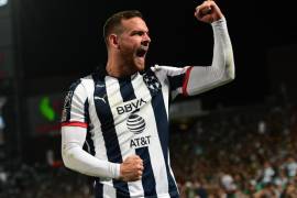 Vincent Janssen revela que superó el coronavirus