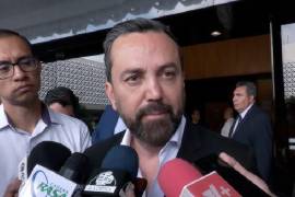 Arturo Ávila Anaya, vocero de la bancada de Morena, propuso reformar la Ley Reglamentaria para establecer el derecho de réplica en redes sociales.