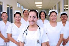 La falta de estabilidad económica y prestaciones, junto con la ausencia de pensiones futuras, profundiza la percepción de desvalorización profesional entre el personal de enfermería.