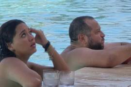 POLITICÓN: Las incongruencias de las vacaciones de los hijos de AMLO