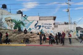 La Casa del Migrante en Saltillo se ha convertido en un punto clave de apoyo para miles de personas en tránsito que huyen de la crisis humanitaria y política en Venezuela y otros países de la región.