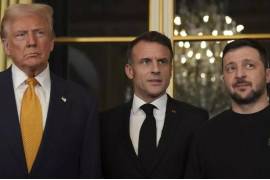 Macron y Zelensky fueron captados por un micrófono abierto mientras paseaban por los jardines del Hotel Royal.