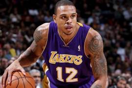 Exjugador de los Lakers es arrestado por dispararle a dos personas