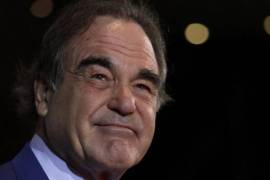 Oliver Stone pide beneficio de la duda a Harvey Weinstein, productor acusado de abuso sexual