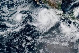 El SMN pidió mantener especial vigilancia en zonas montañosas y litorales, donde el reblandecimiento del suelo podría provocar deslizamientos y afectaciones en caminos.