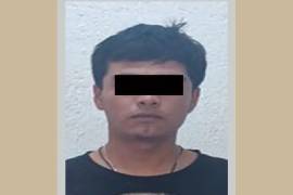 Le aseguraron poncha llantas, droga, radio de comunicación y una motocicleta.