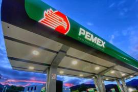 La petrolera ha desembolsado 299 mil 768 millones de pesos de enero a septiembre para saldar compromisos con las empresas que respaldan su operación.