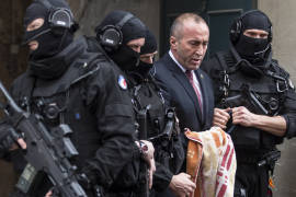 Dimite el primer ministro de Kosovo; sospechoso de crímenes de guerra por el Tribunal de La Haya