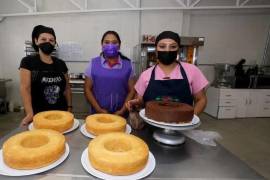 Los talleres del DIF Saltillo en centros comunitarios y en el Centro de los Grandes del Mercado Juárez han registrado gran demanda durante el segundo trimestre del año, destacando actividades como pastelería, chocolatería, corte y confección, pintura, cartonería y bisutería.