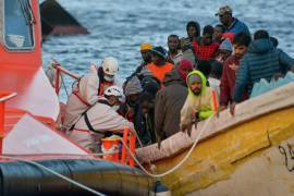 Gran parte de la disminución de las muertes se atribuye a un control fronterizo más estricto, especialmente en Mauritania, que firmó un acuerdo migratorio de 210 millones de euros con la UE en 2024.