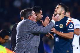 Miguel Herrera y Henry Martín se conocen como americanistas, así que el técnico lo quiere para el nuevo reto que ha tomado: el de hacer del Atlante un equipo triunfador.