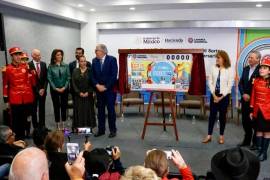 Se recordó la figura de Ronald Johnson, entrenador estadounidense que impulsó la natación mexicana y guió a sus atletas a conquistar medallas olímpicas.