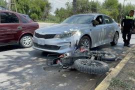 El joven lesionado fue trasladado de emergencia a la Clínica 2 del IMSS, donde médicos intentaron estabilizarlo; sin embargo, falleció debido a la gravedad de las lesiones.