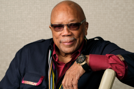 Quincy Jones, un titán musical cuyo legado abarcó décadas y múltiples géneros, falleció a los 91 años.