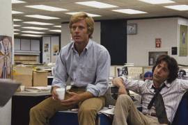 Experiencia. La investigación periodística de Bob Woodward y Carl Bernstein convirtió al caso Watergate en uno de los mayores escándalos políticos del siglo XX y en un referente del cine sobre periodismo.